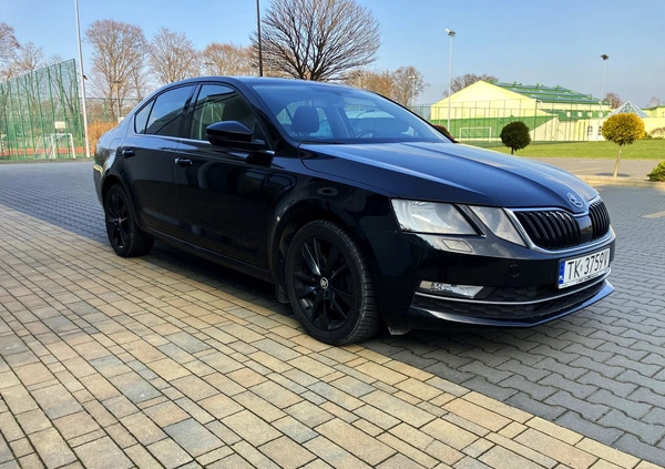 Skoda Octavia cena 47999 przebieg: 207000, rok produkcji 2018 z Rzeszów małe 154